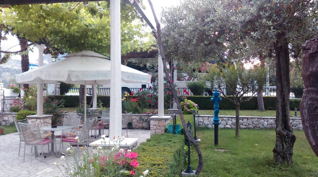 Hotel Metkovic Exterior photo