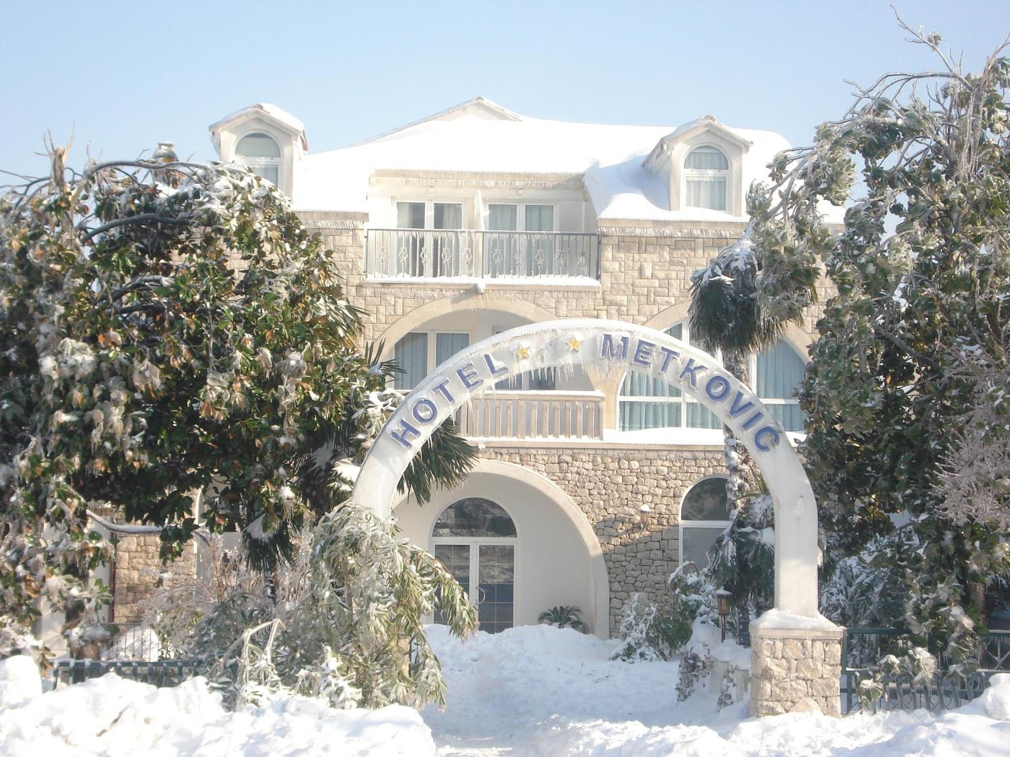 Hotel Metkovic Exterior photo