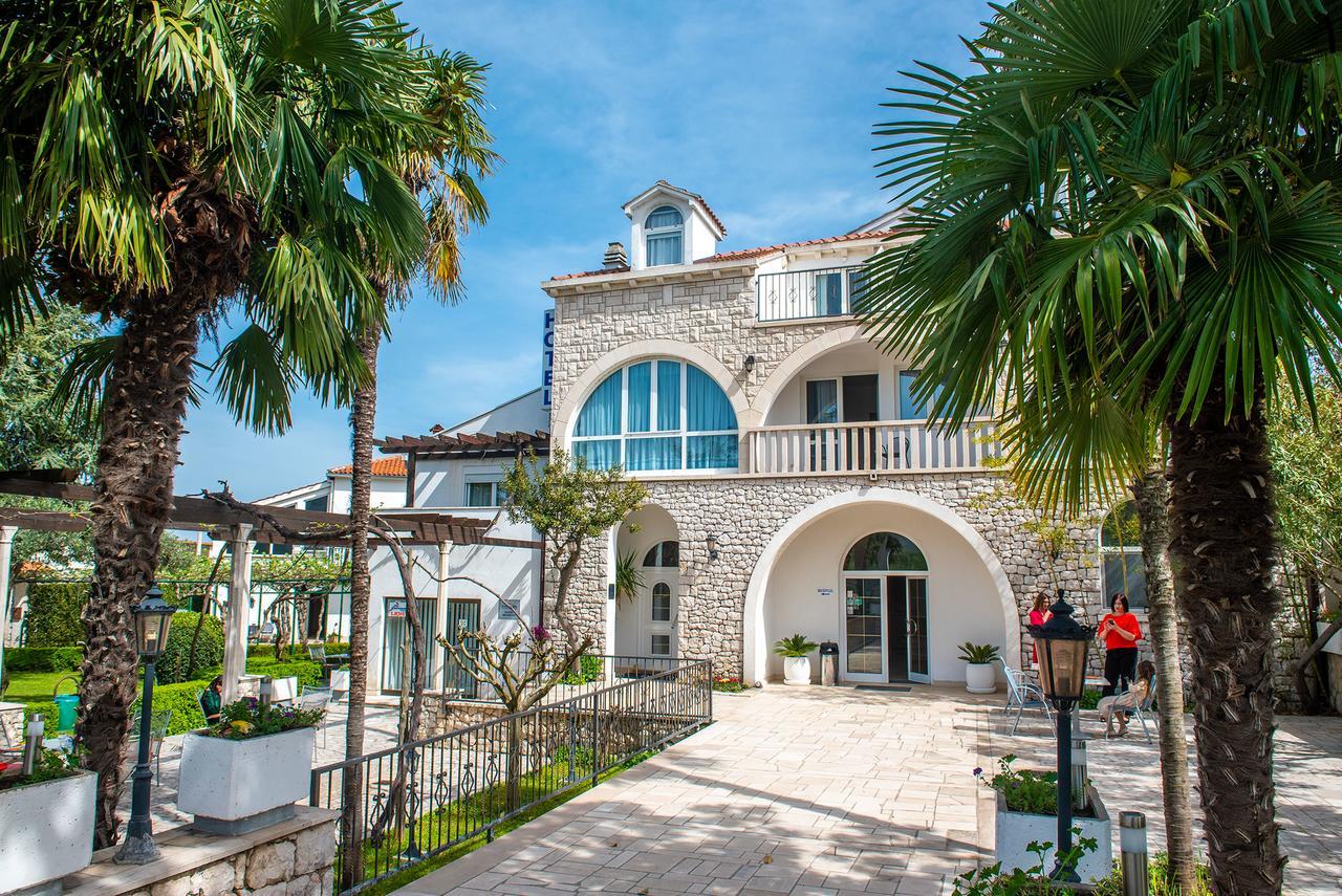 Hotel Metkovic Exterior photo